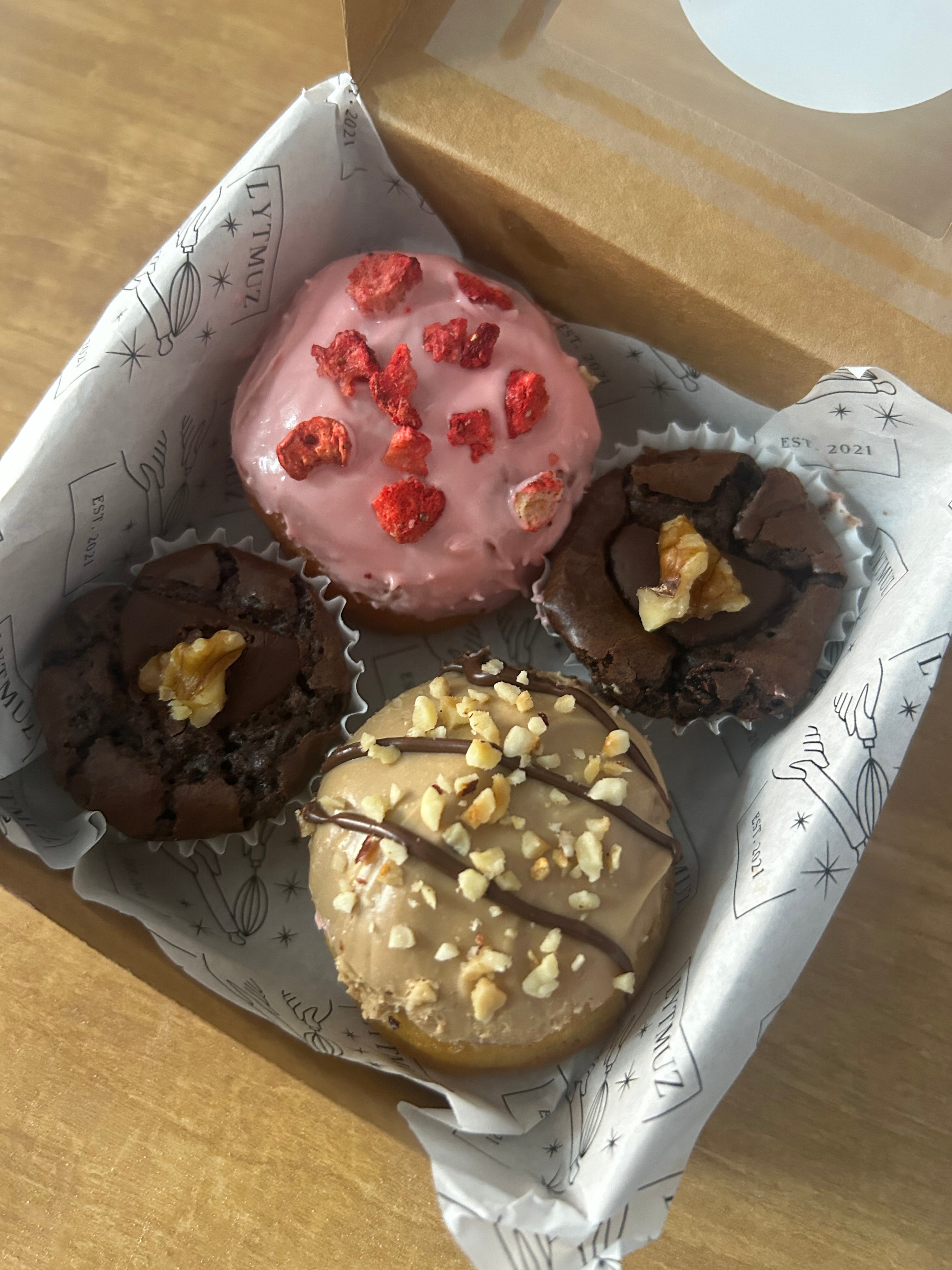 A Teachers' Day Gift Box (Min. 5 Boxes)